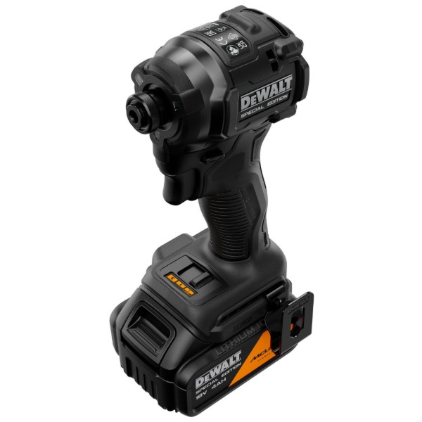 Фото - Шуруповерт DeWALT DCF86MM2T